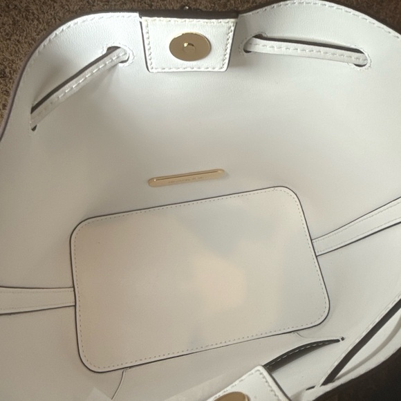 NEW with Tags Michael Kors “Eden” Medium Bucket Bag in Optic White - Picture 10 of 14